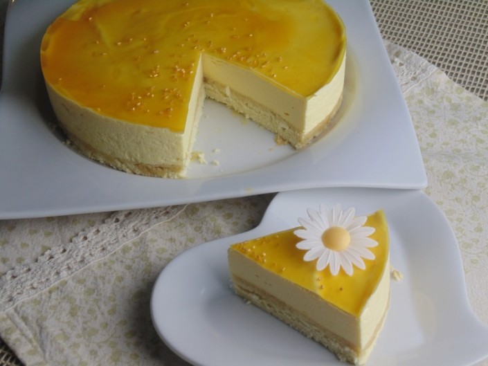 Entremet à La Mangue Et Aux Fruits De La Passion - Dessert Exotique