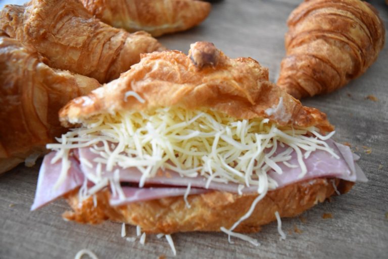 Croissant Jambon Fromage - Recette Facile