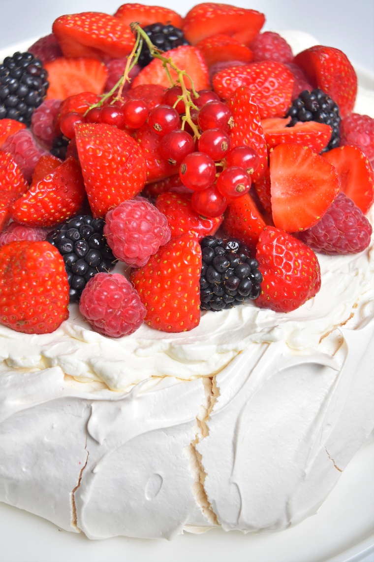 Pavlova Aux Fruits Rouges - Recette Facile