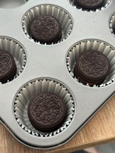 Cupcakes Oreo, moule et caissettes