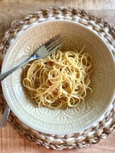 Spaghetti à l'ail, huile d'olive et piment