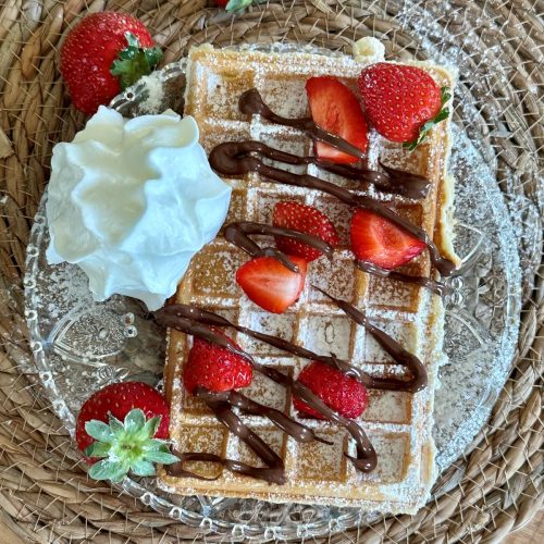 Gaufre aux fraises, chantilly et nutella