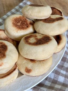 English muffins moelleux et faciles à faire avec le robot thermomix