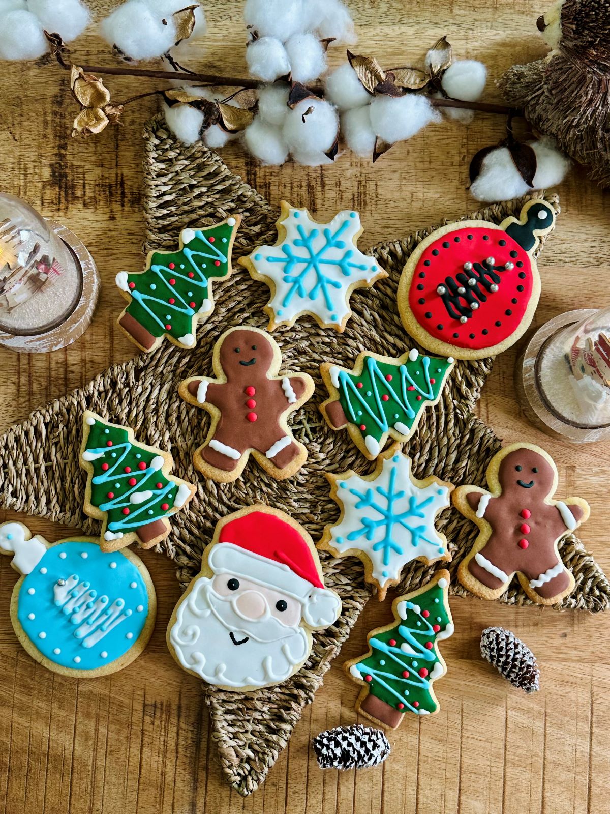 Biscuits décorés pour Noël