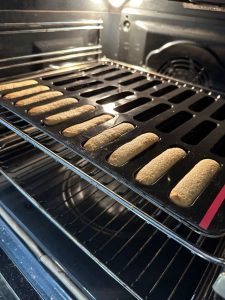 Cuire au four les madeleines pour bébé