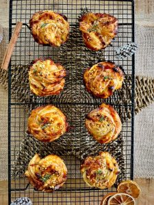 Fleurs feuilletées au Brie