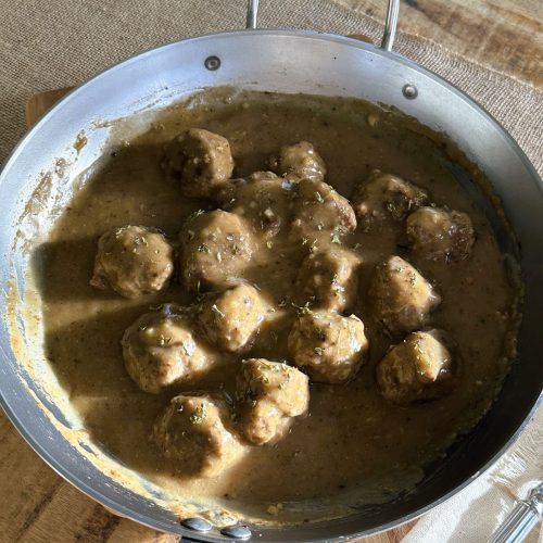 Boulettes de boeuf sauce brune