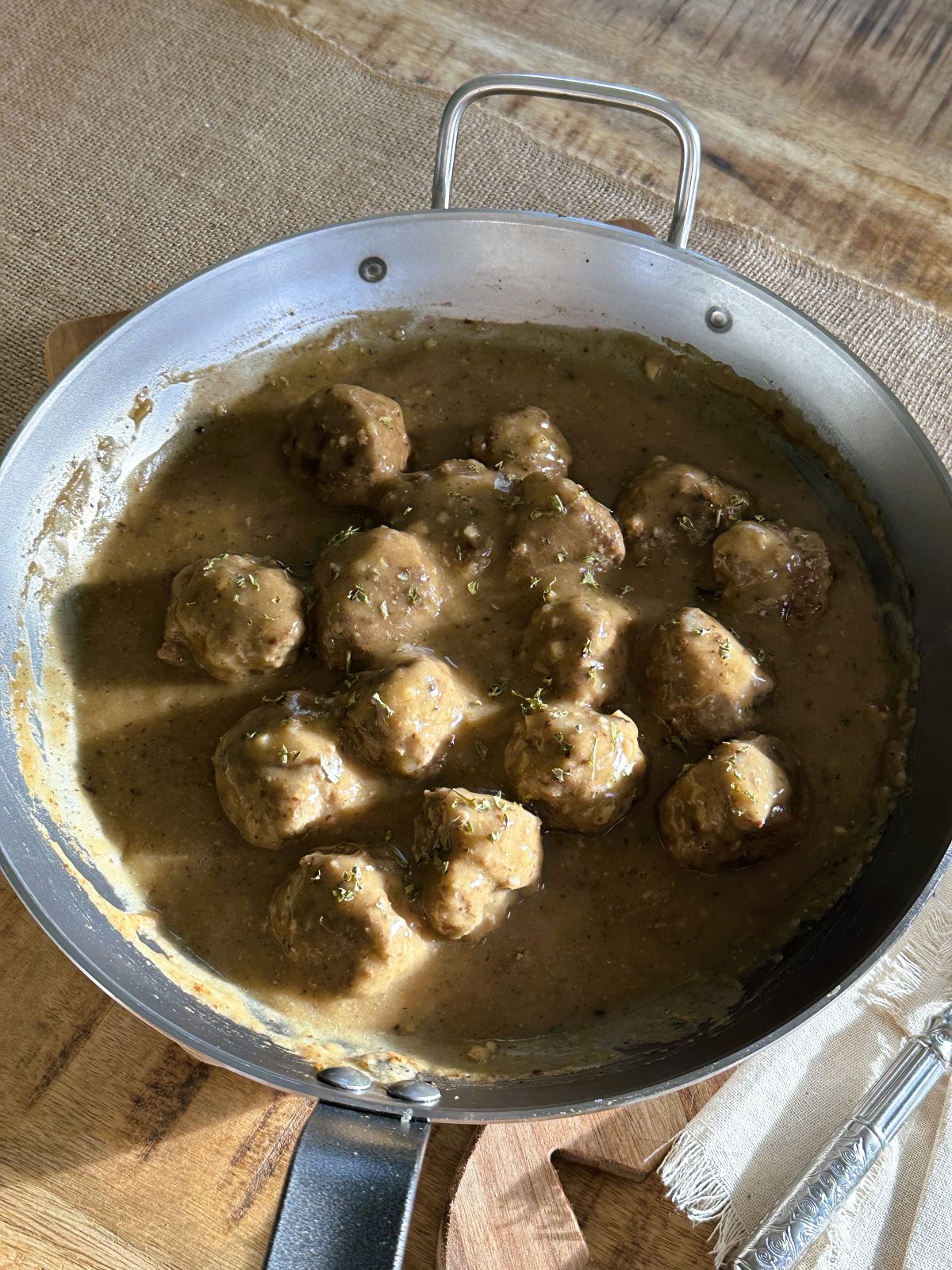 Boulettes de boeuf sauce brune