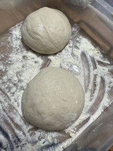 Pâte à pizza biga en boules